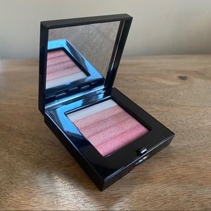 BOBBI BROWN Shimmer Brick Compact in “Rose”